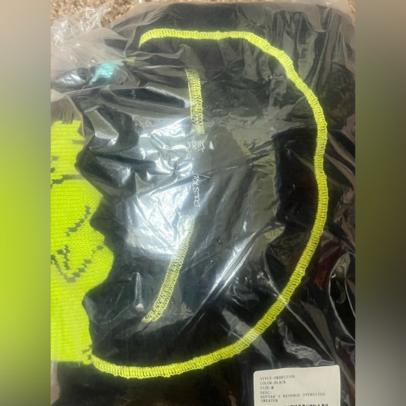 🆕 Dolls Kills Rugrats Reptar Oversized Sweater Medium 90’s Nostalgia - Picture 5 of 6